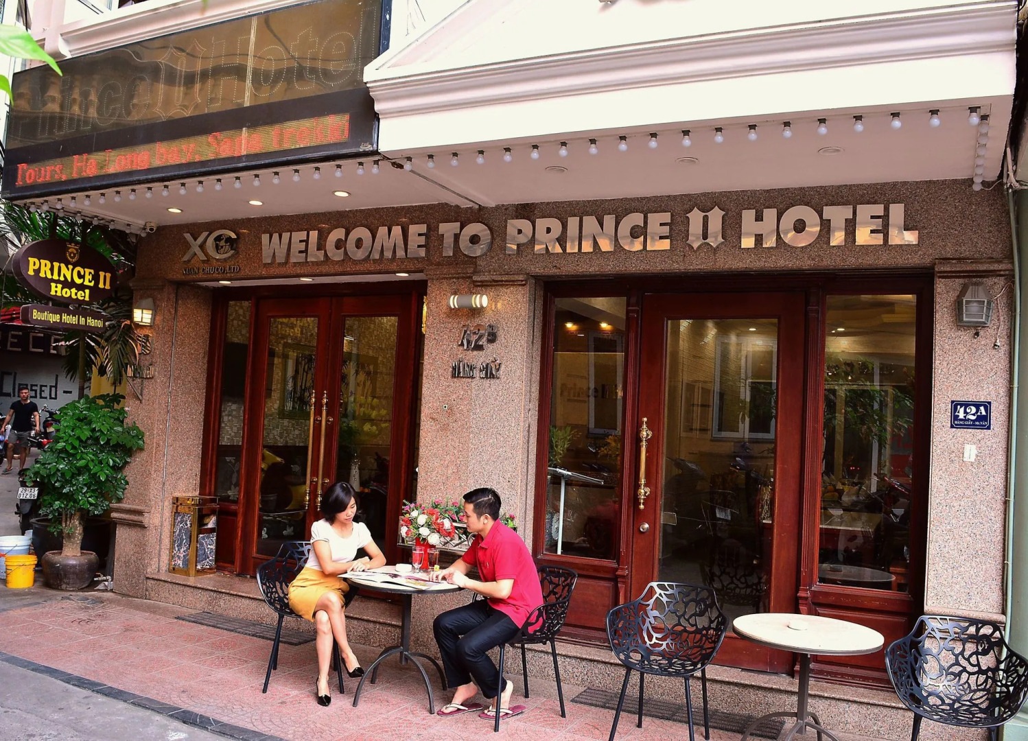 Photo - Prince II Hotel