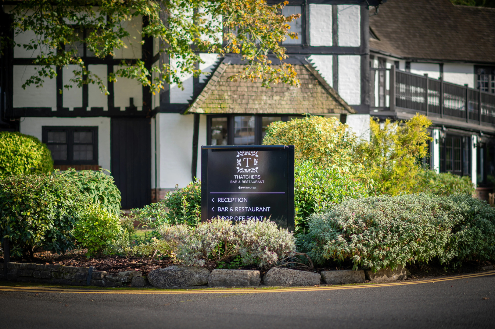 Foto - Thatchers Hotel