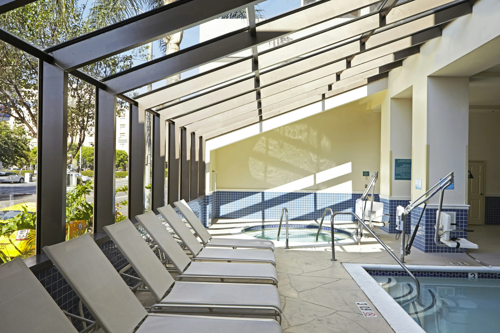 Photo - Embassy Suites by Hilton Los Angeles International Airport North