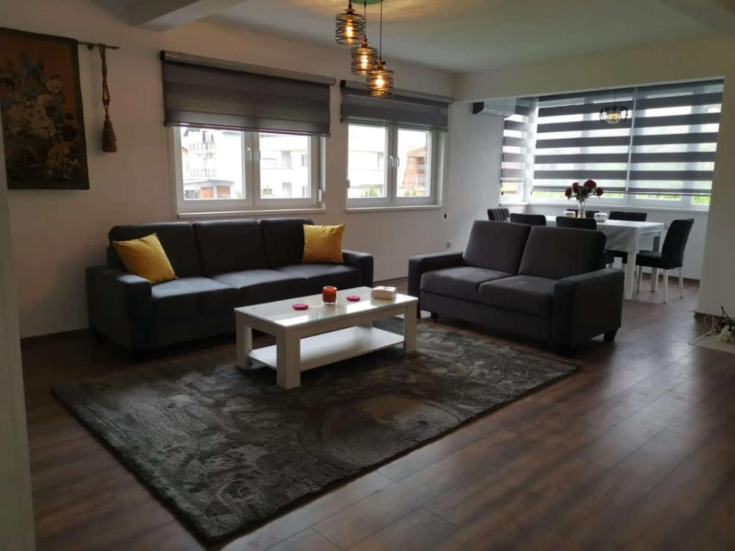Oasis Royal Apartments