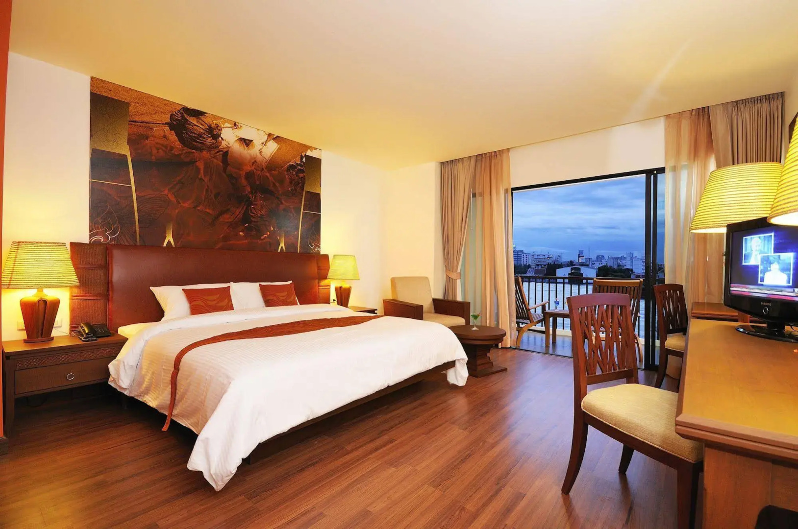 Photo - The StandardX, Bangkok Phra Arthit