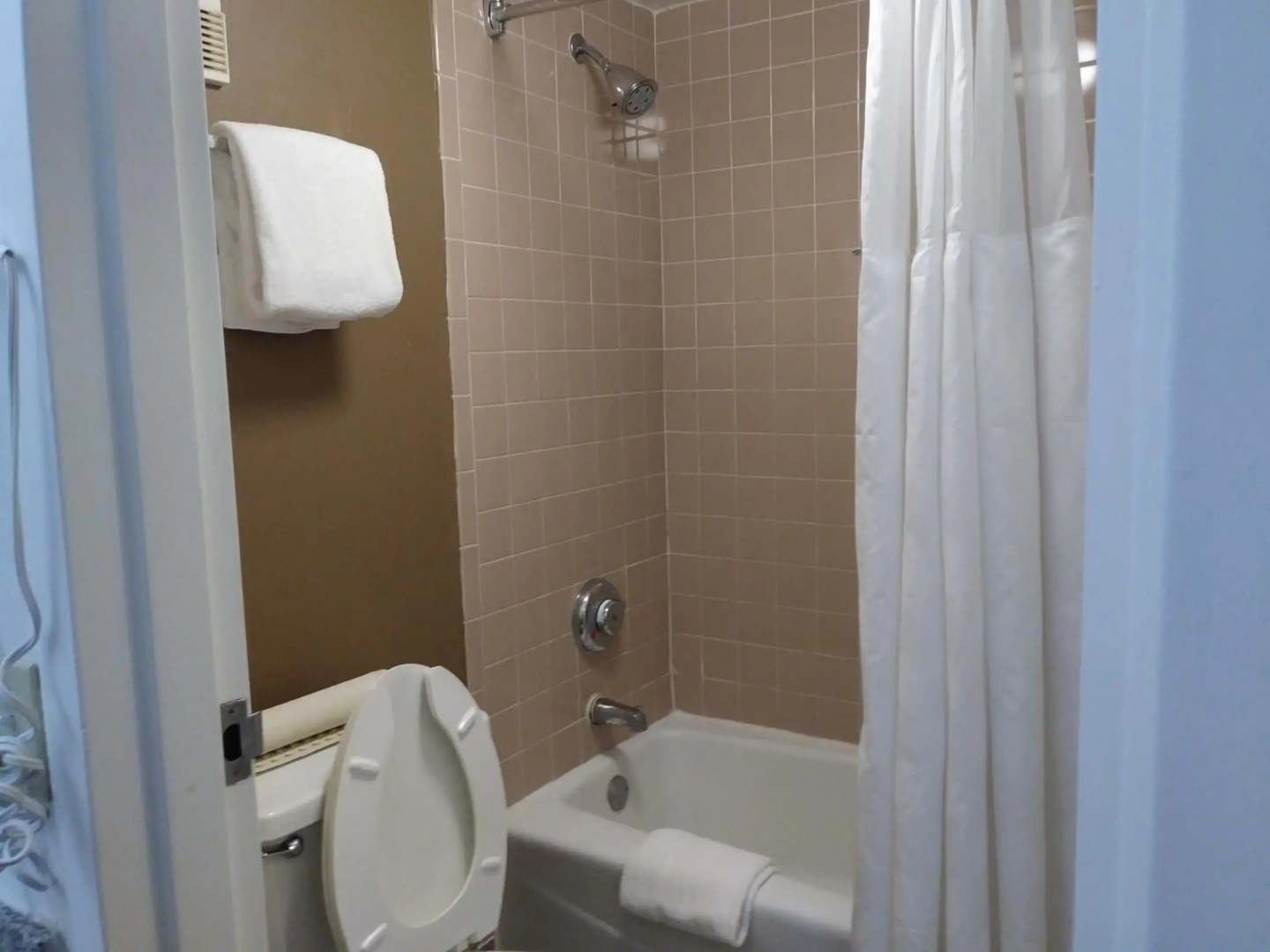 Photo - Ramada by Wyndham Temple Terrace/Tampa North