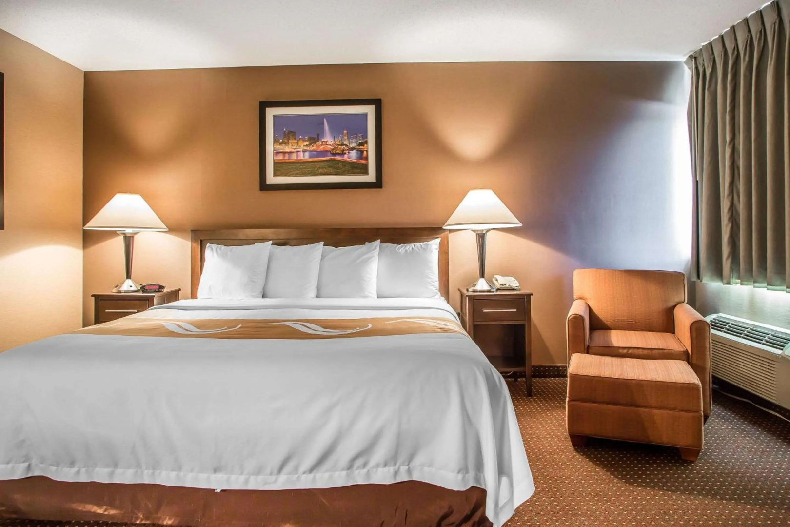Foto - Quality Inn Elgin I-90
