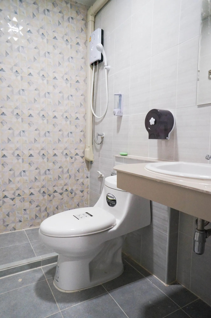 Photo - Lux Rooms Night Bazaar