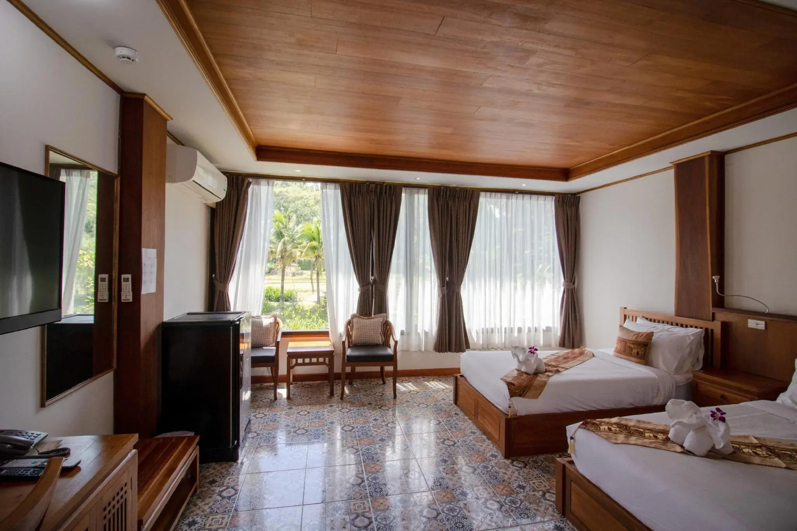 Photo - Royal Train Garden Resort