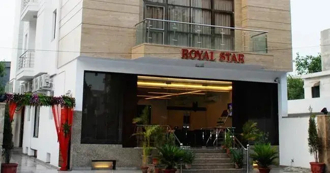 Foto - Treebo Royal Star