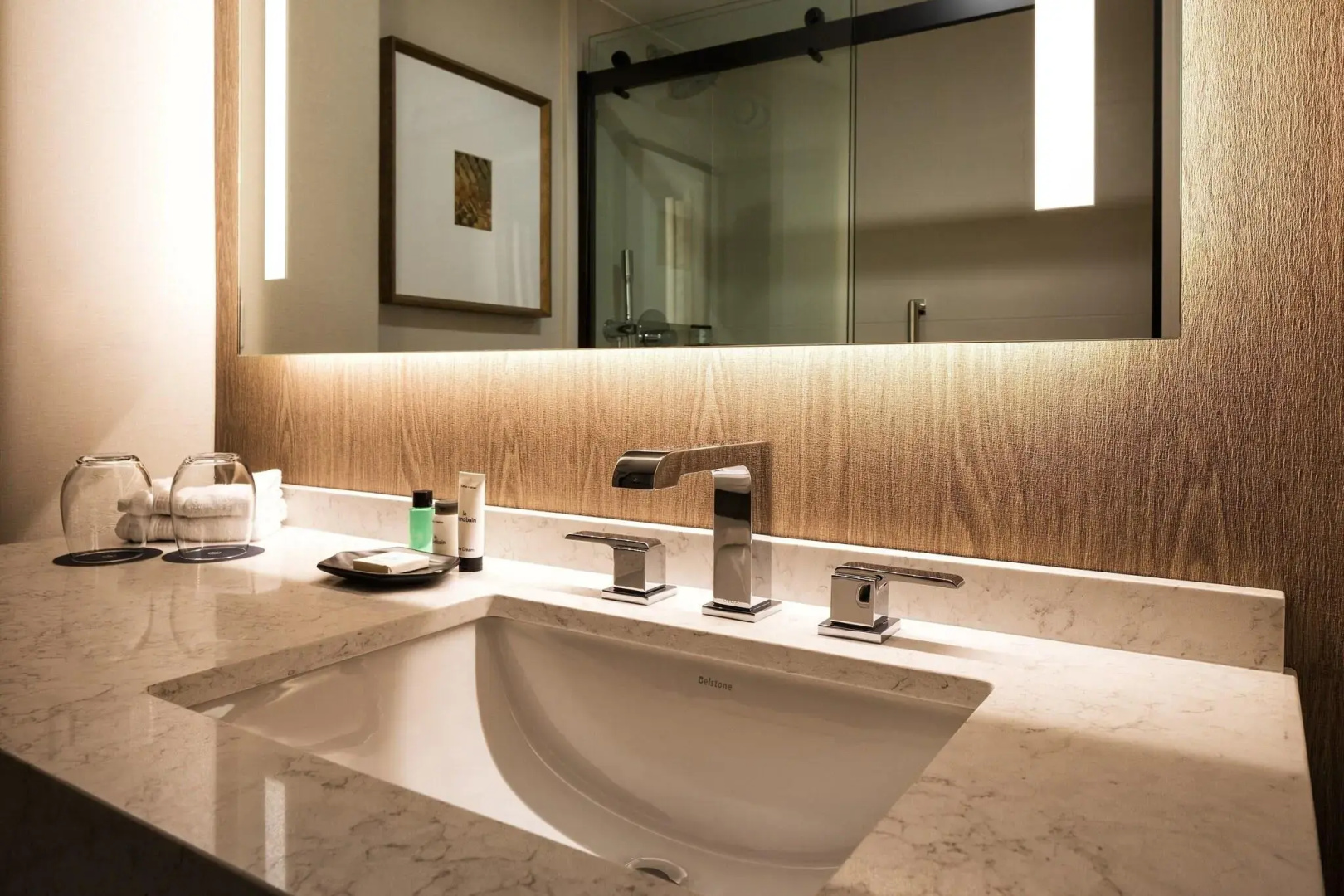 Photo - Sheraton Suites Chicago O'Hare