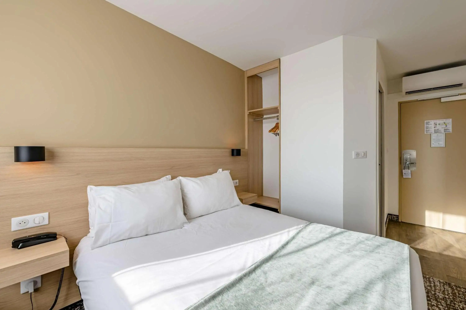 Photo - Sure Hotel by Best Western Bordeaux Lac