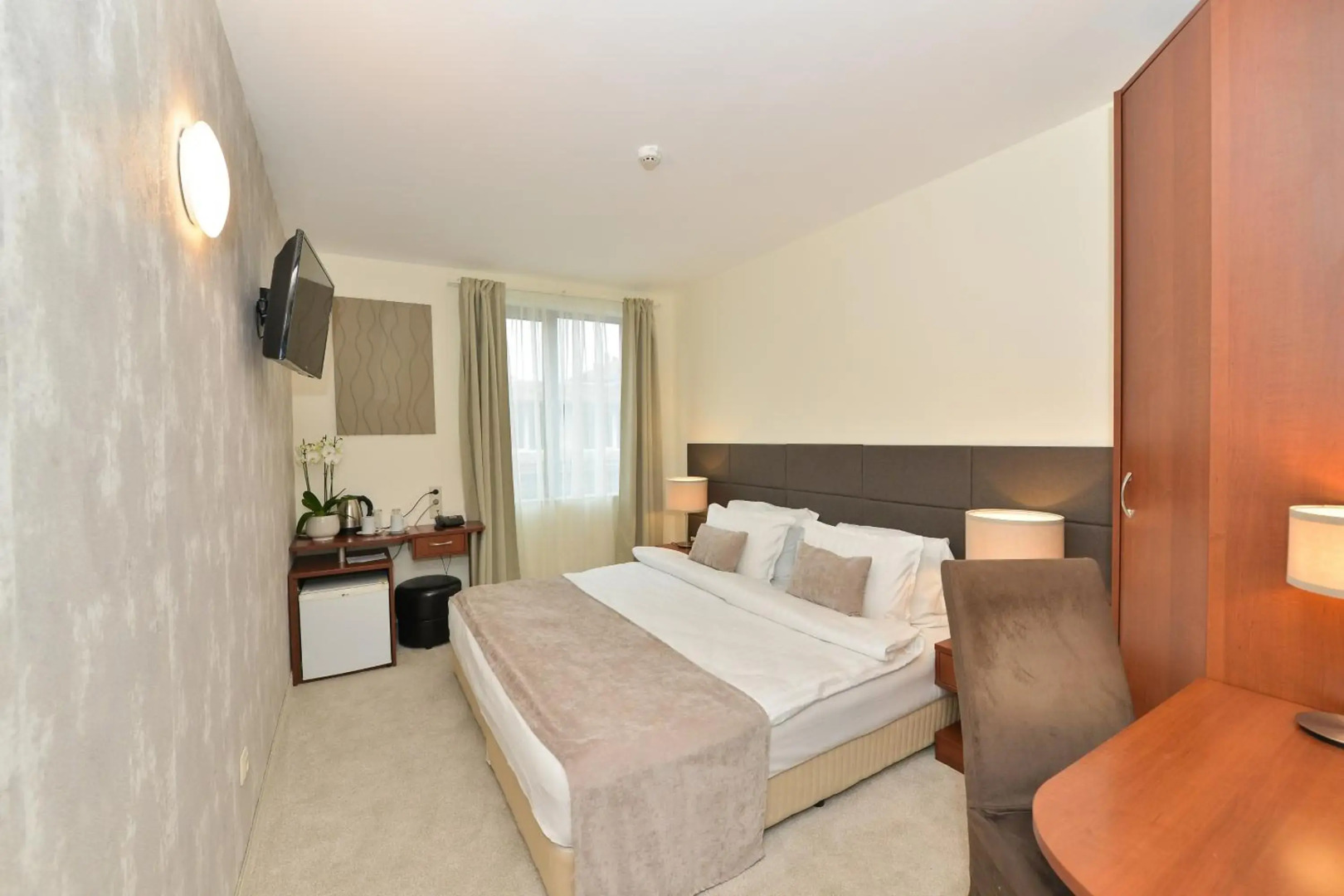 Photo - Art Plaza Hotel