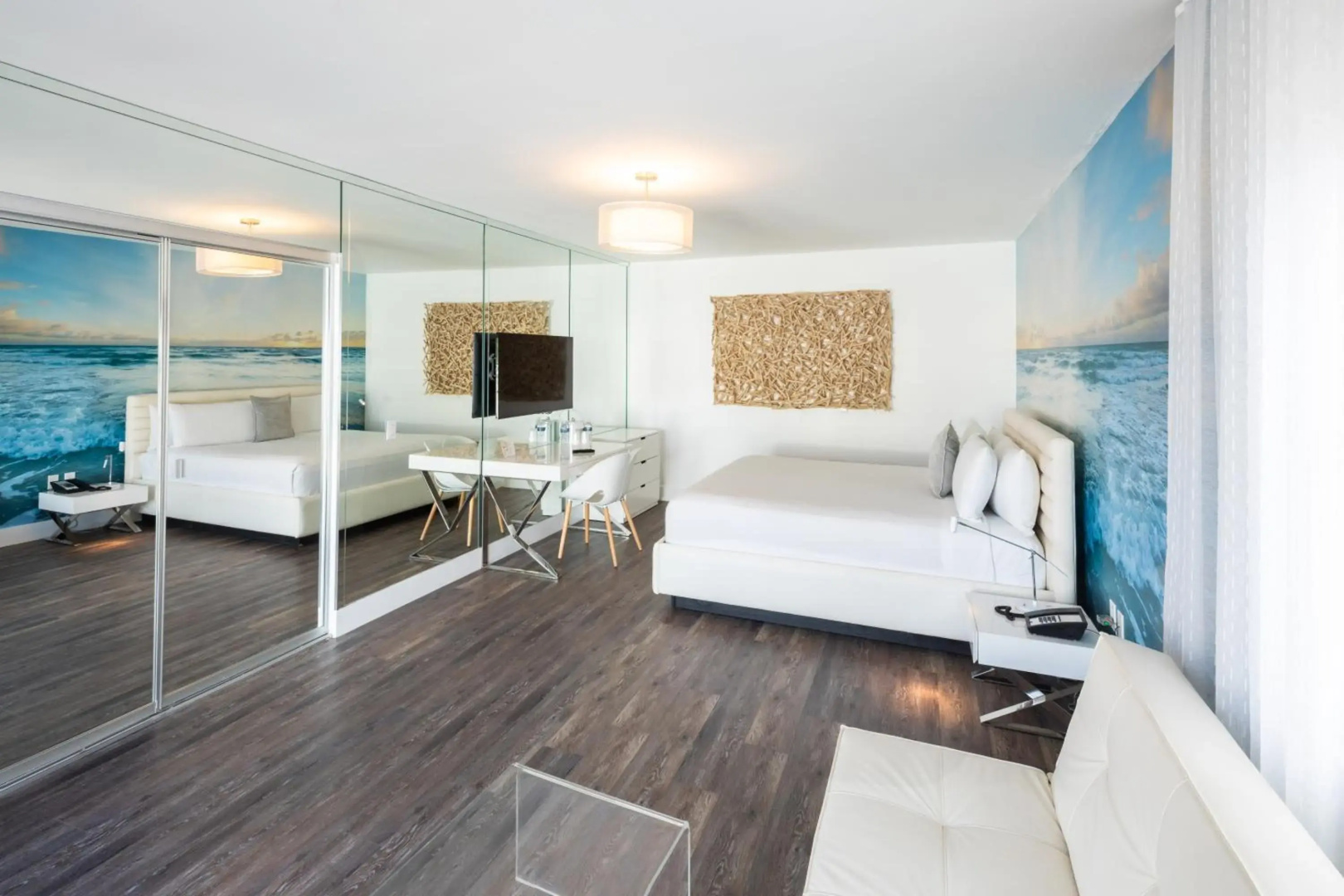 Photo - President Hotel