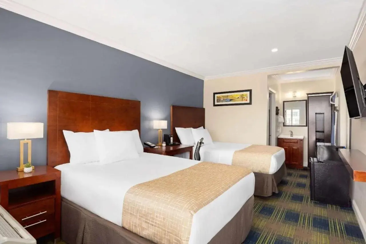 Foto - Travelodge by Wyndham by Fisherman's Wharf