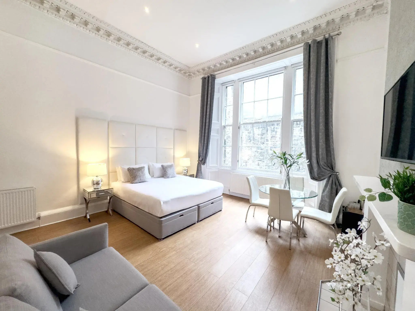 Photo - Hanover 71 Suites