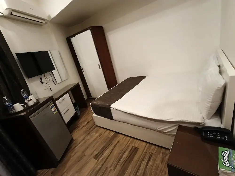 Photo - Museum Plaza