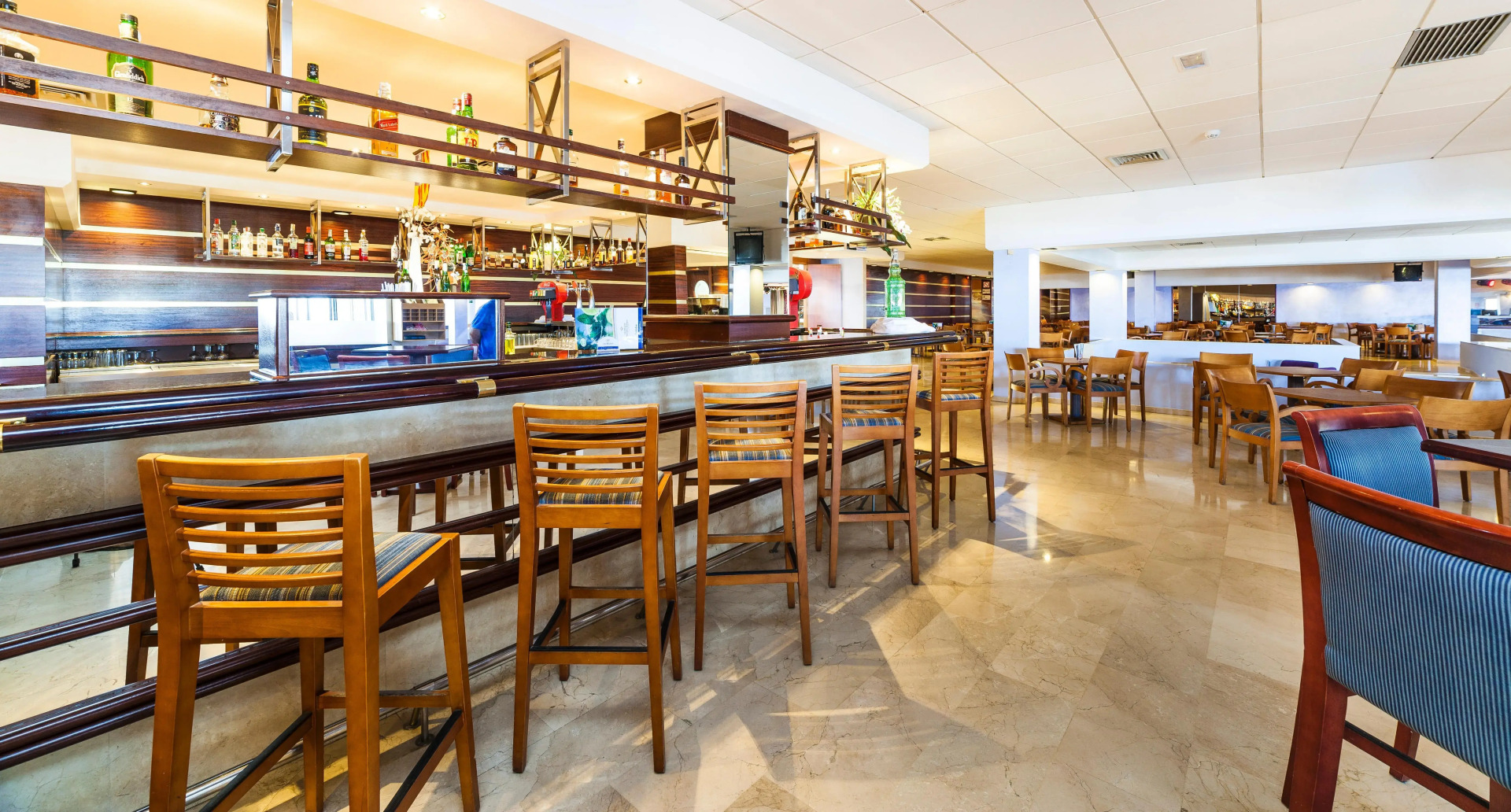 Foto - Globales Almirante Farragut