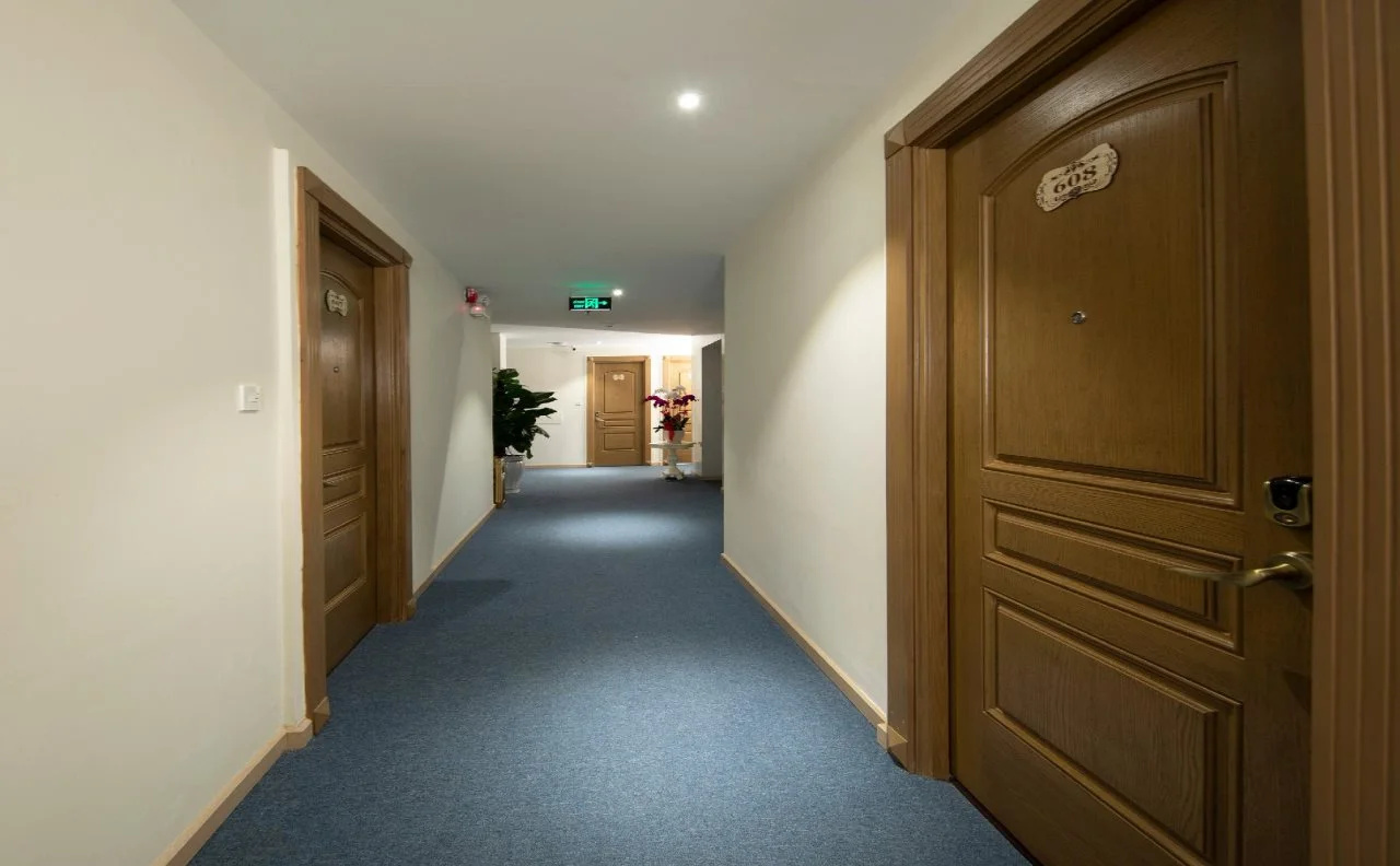 Photo - Diamond Hill Hotel