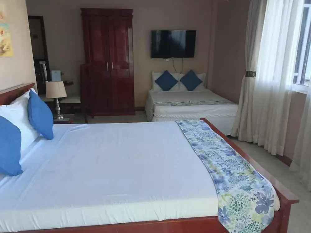 Ocean Breeze Resort