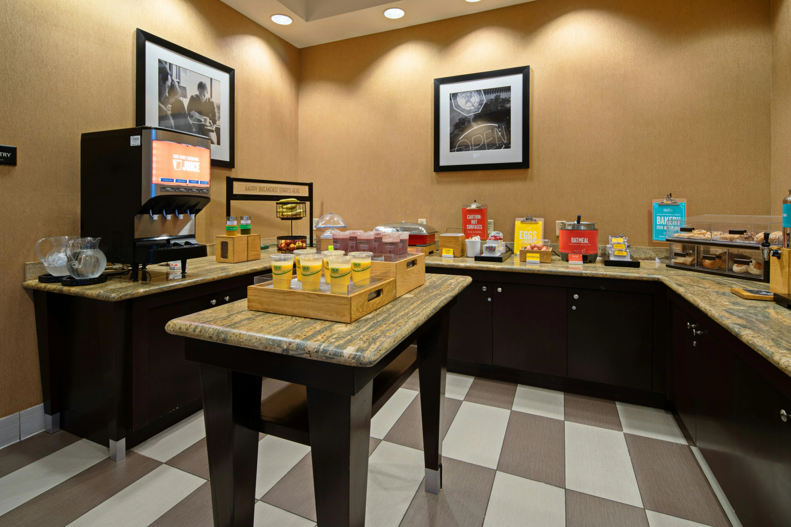 Photo - Hampton Inn & Suites Bremerton