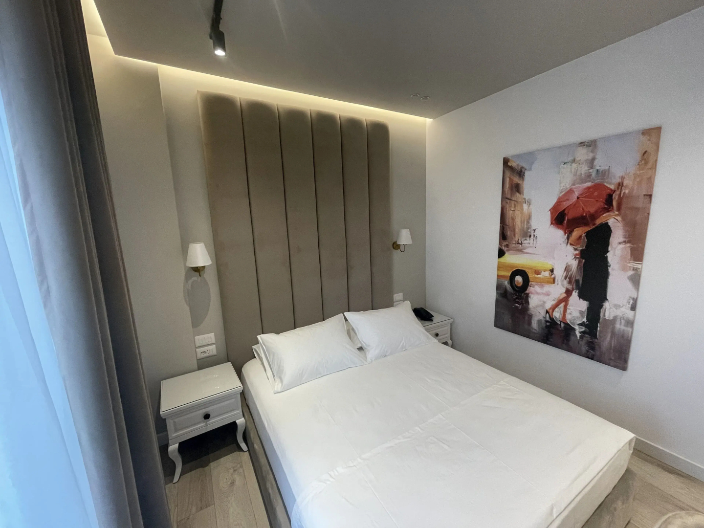 Photo - Seaside Hotel