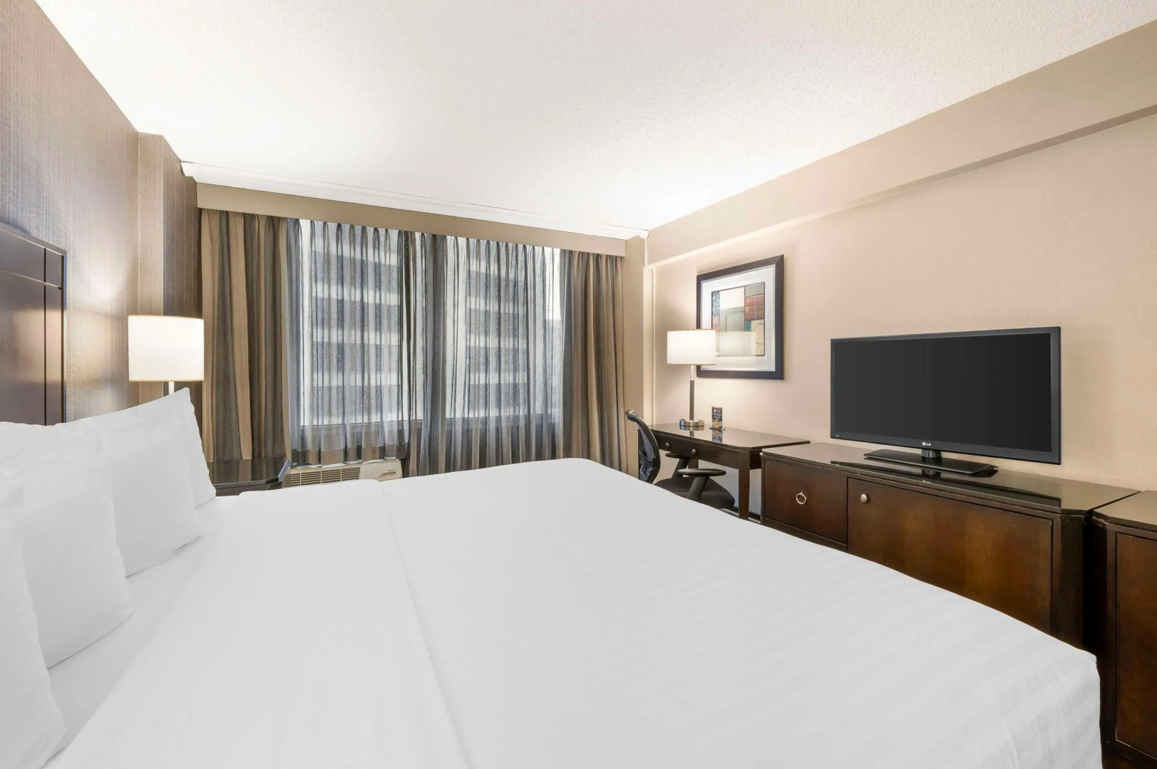 Photo - Best Western Grant Park Hotel