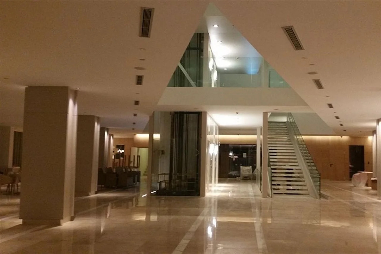 Photo - The Grand Hotel