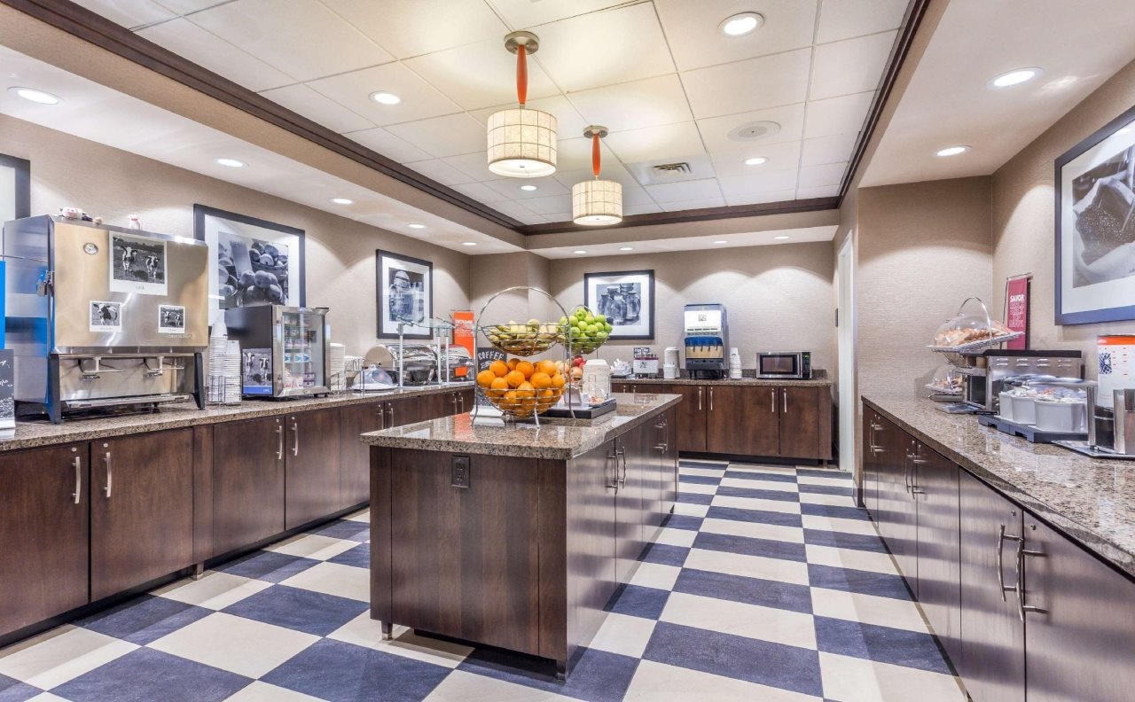 Photo - Hampton Inn & Suites Madison / Downtown