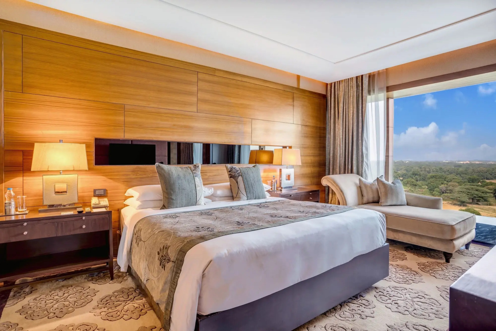 Photo - The Leela Ambience Gurugram Hotel & Residences - The Luxury Urban Sanctuary