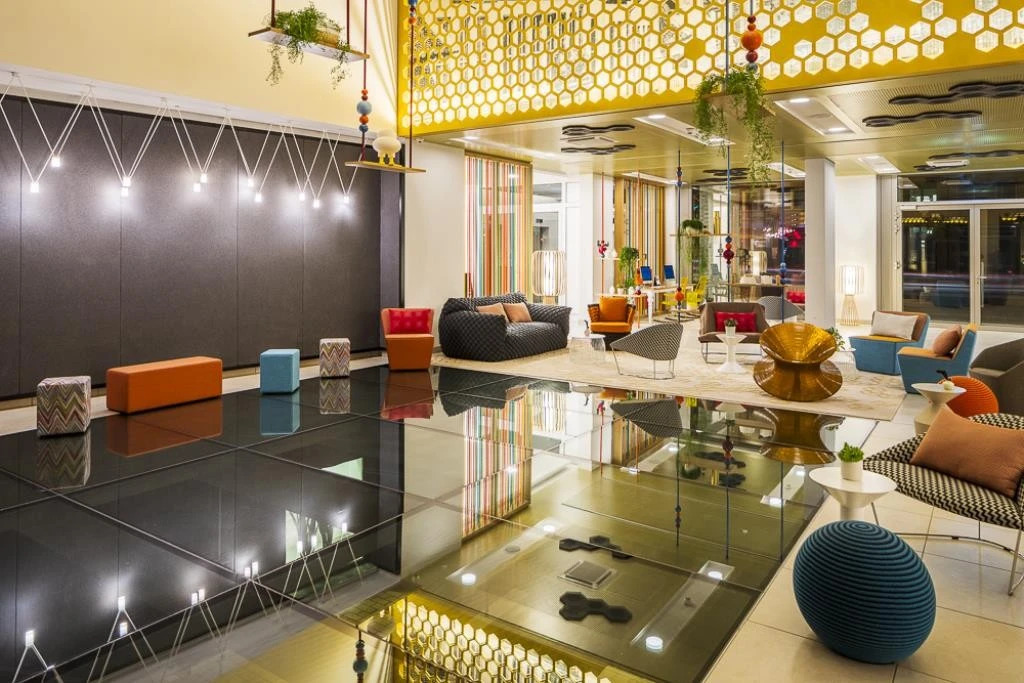 Photo - Capri by Fraser Berlin