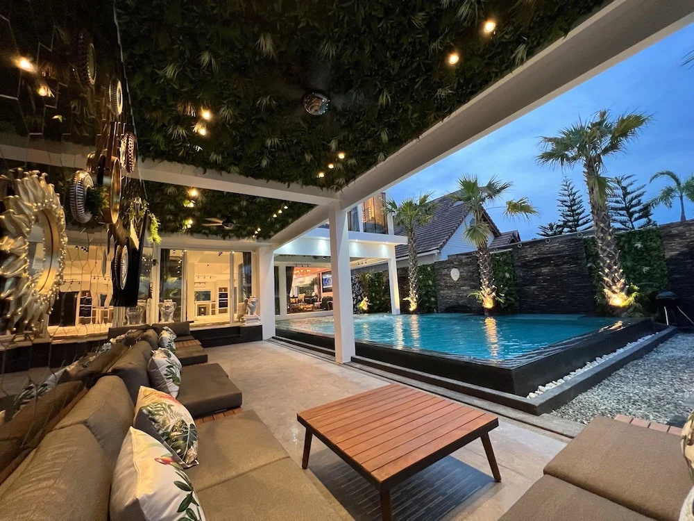 Foto - ART Pool Villa Pattaya 8 Bedroom Grand DELUXE