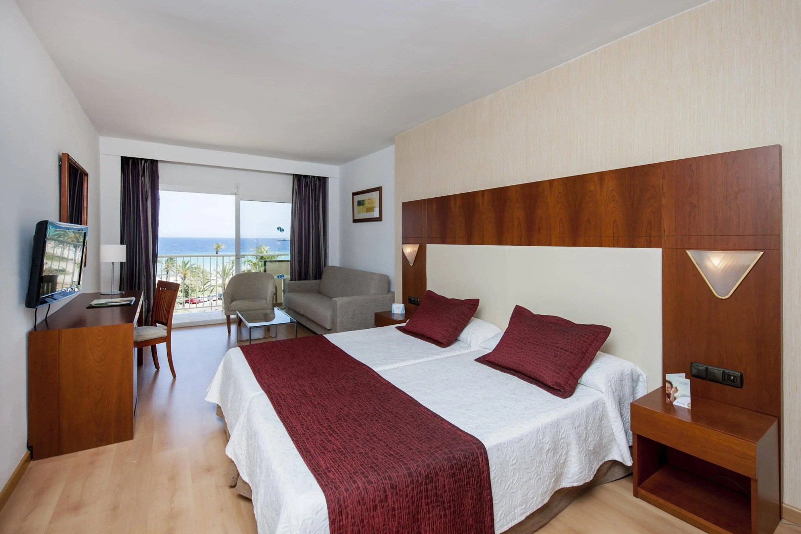 Photo - CM Castell de Mar