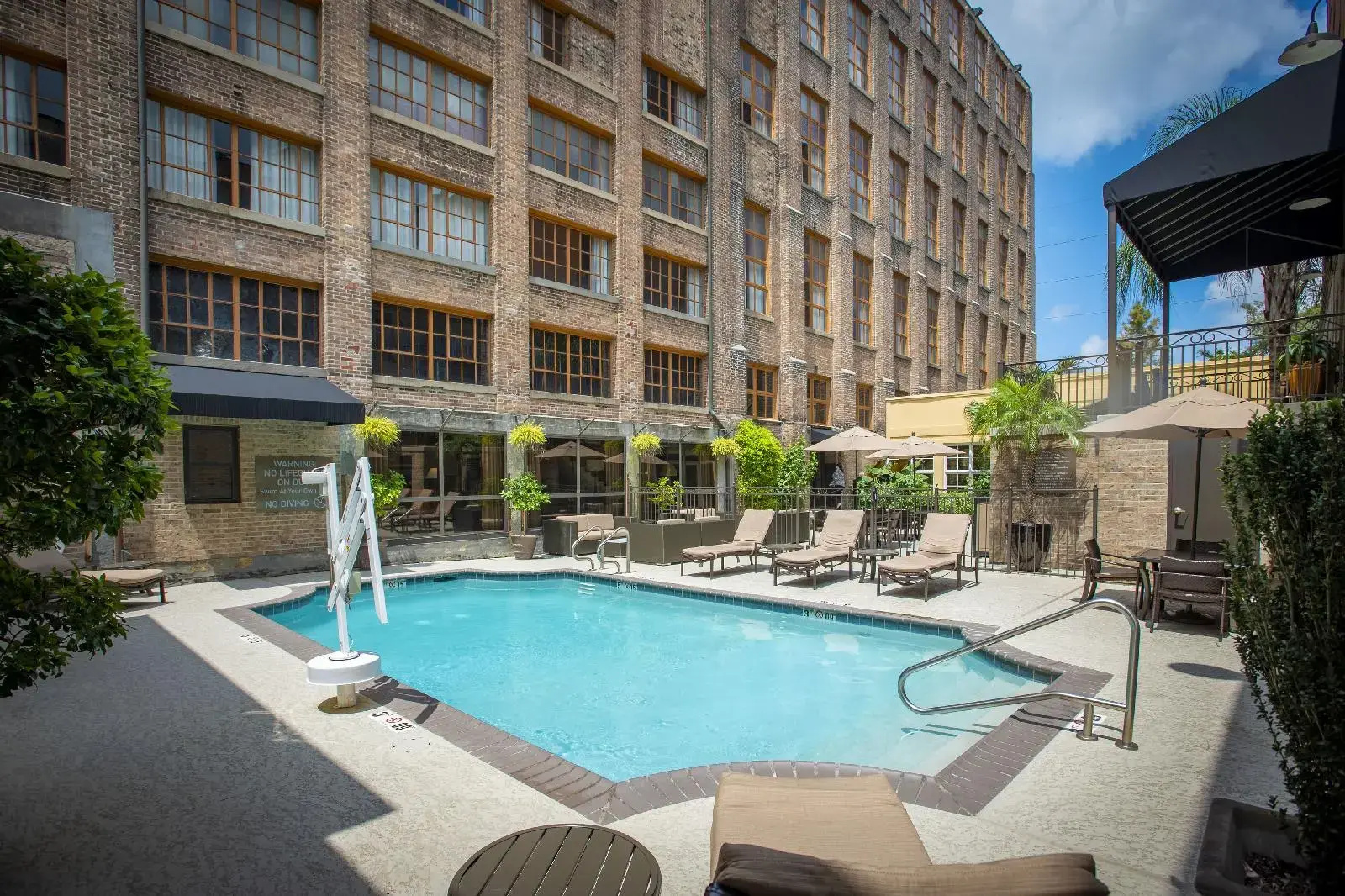Photo - Hampton Inn & Suites New Orleans Convention Center