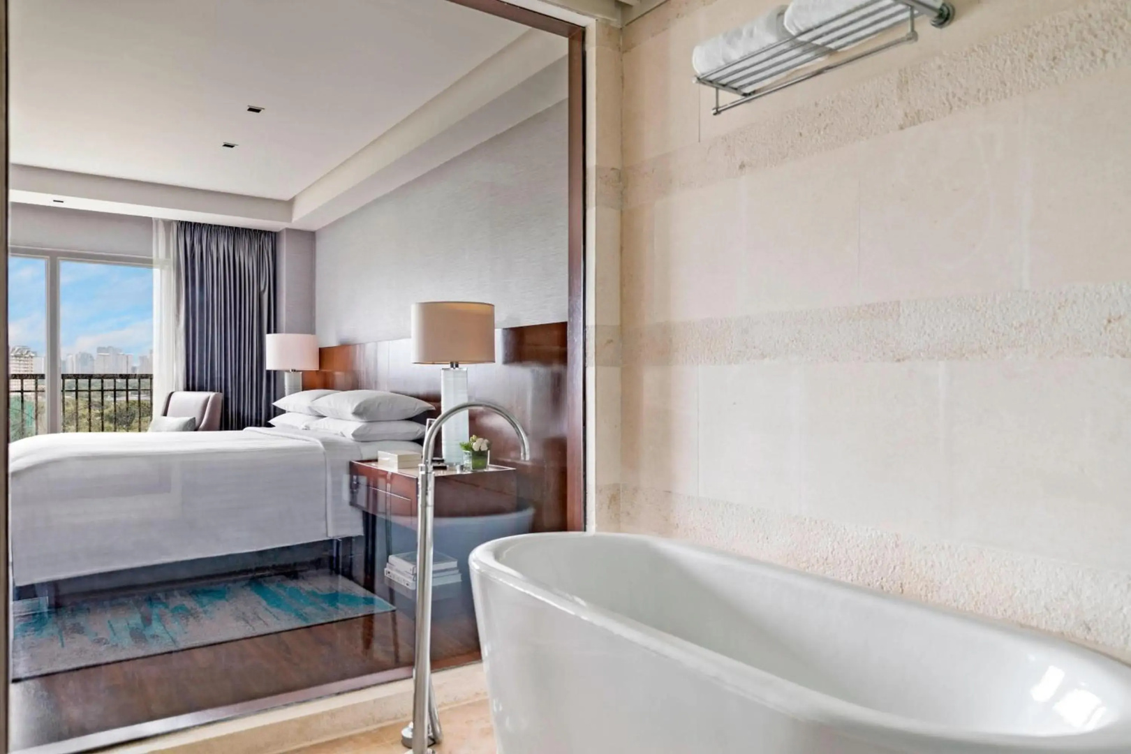 Photo - Manila Marriott Hotel at Newport World Resorts