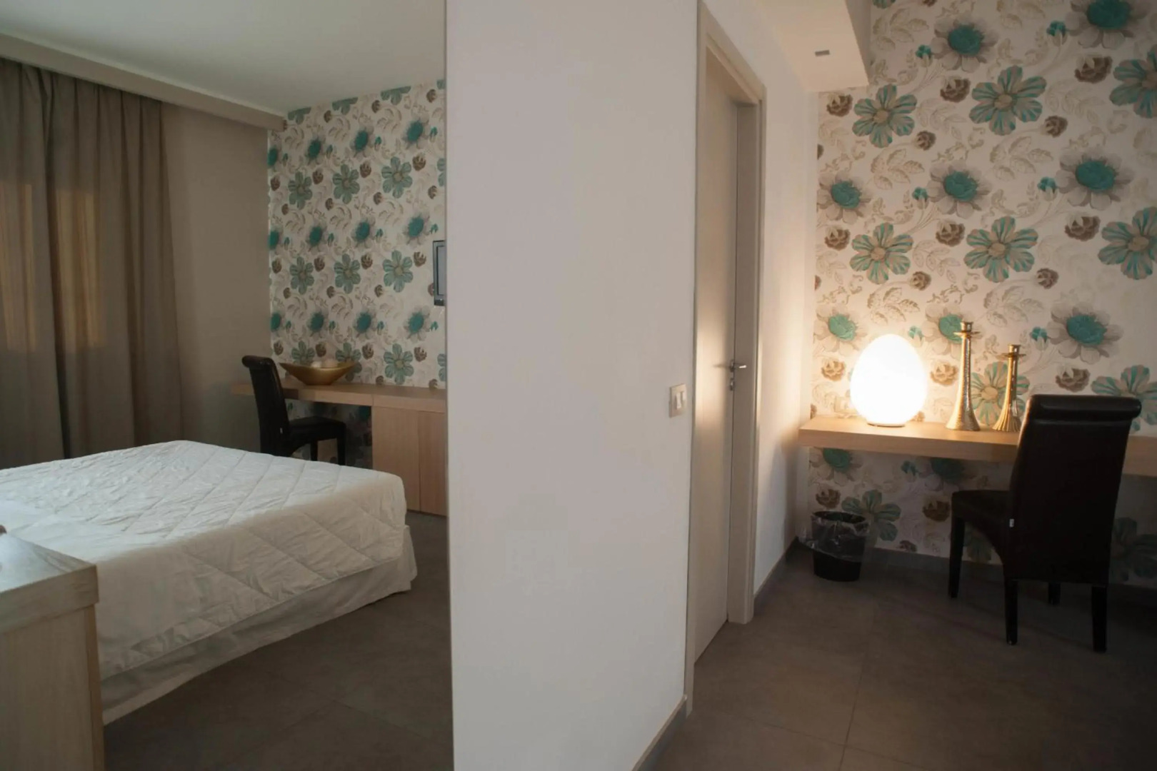 Photo - Renaissance Paris La Defense Hotel