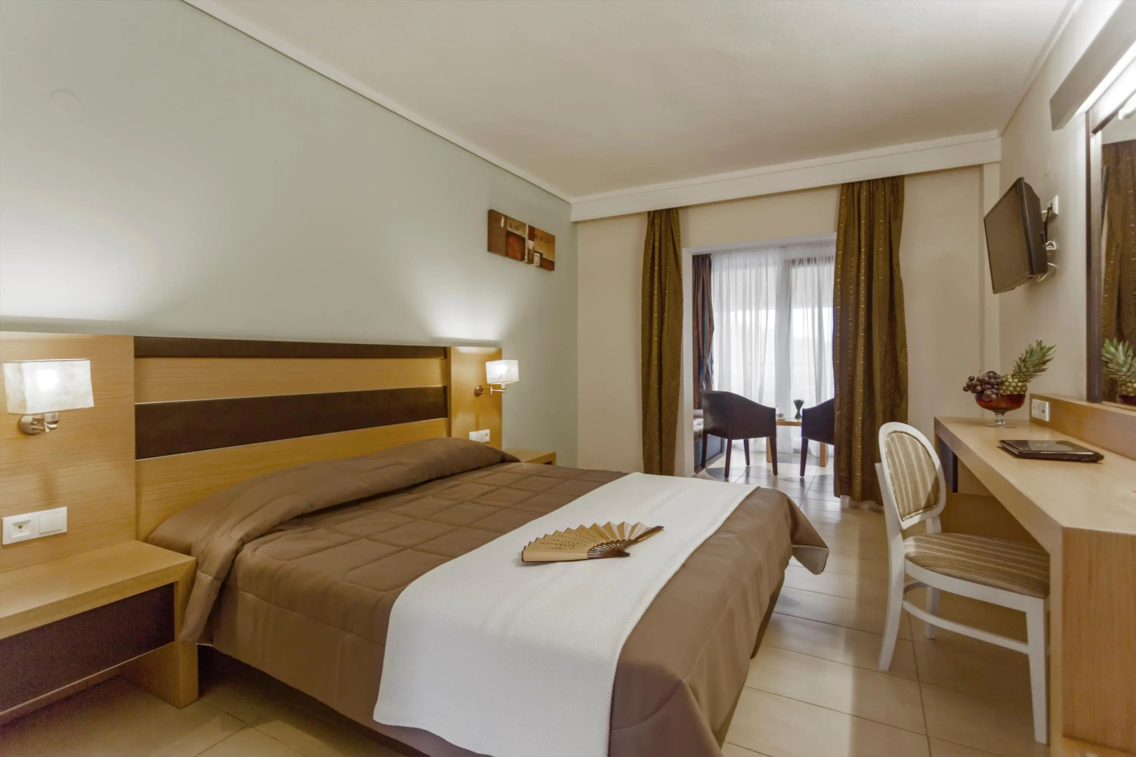 Lagomandra Hotel and Spa
