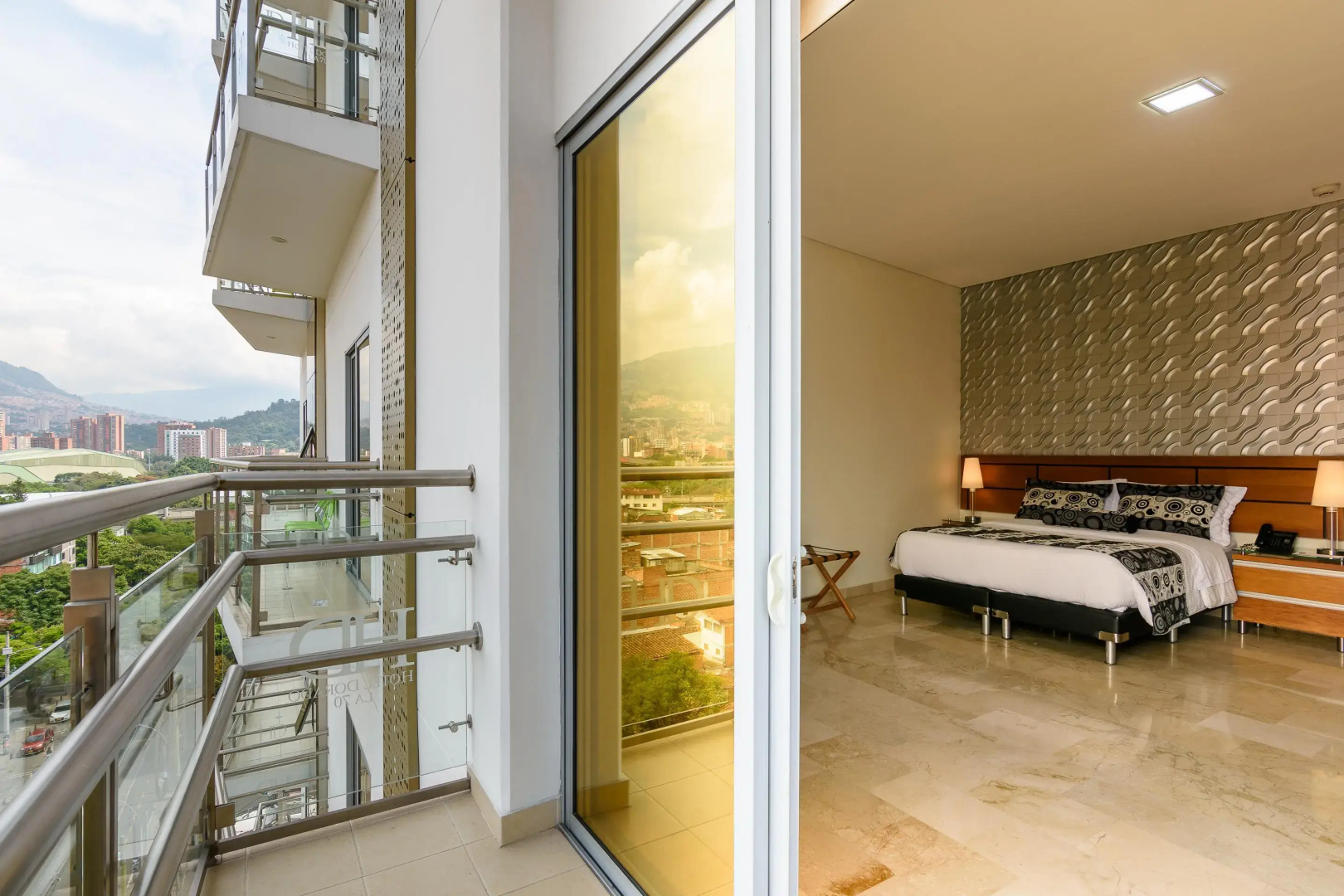 Photo - Hotel Dorado La 70