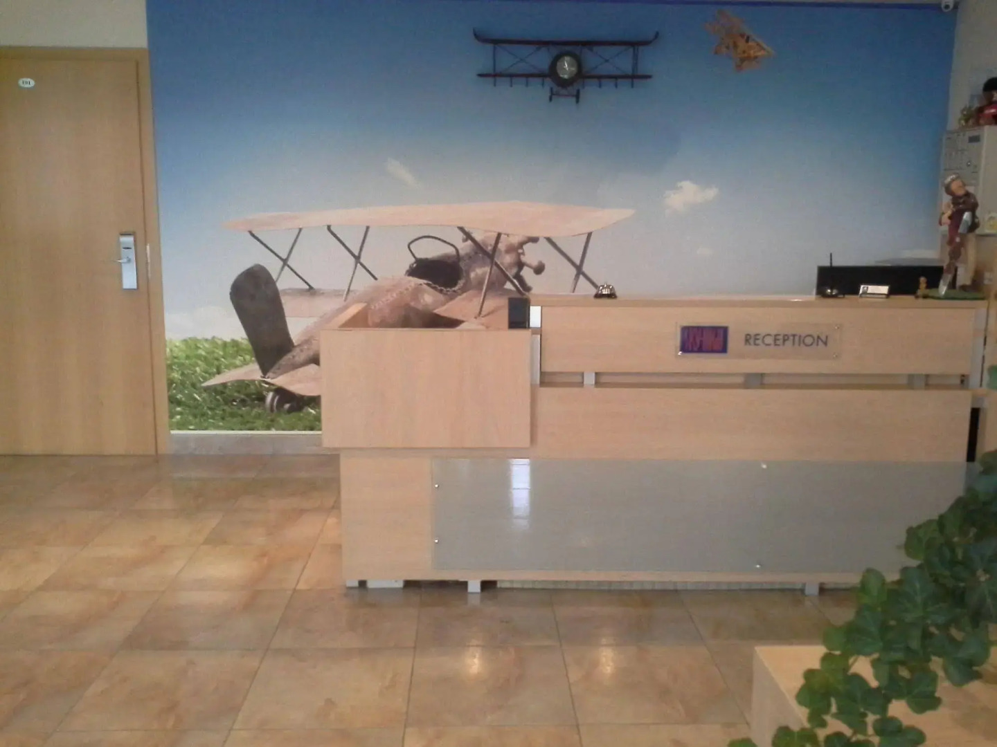 Photo - Sky High Hotel Airport 200 meters from the terminal