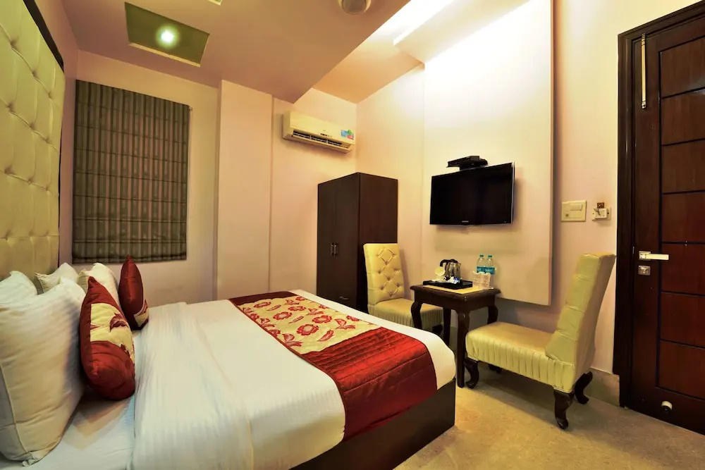 Photo - Hotel Taksh Inn