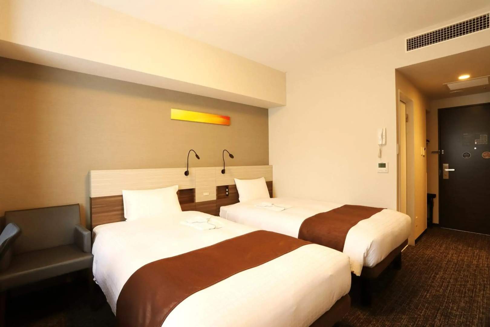 Photo - Smile Hotel Premium Osaka Hommachi