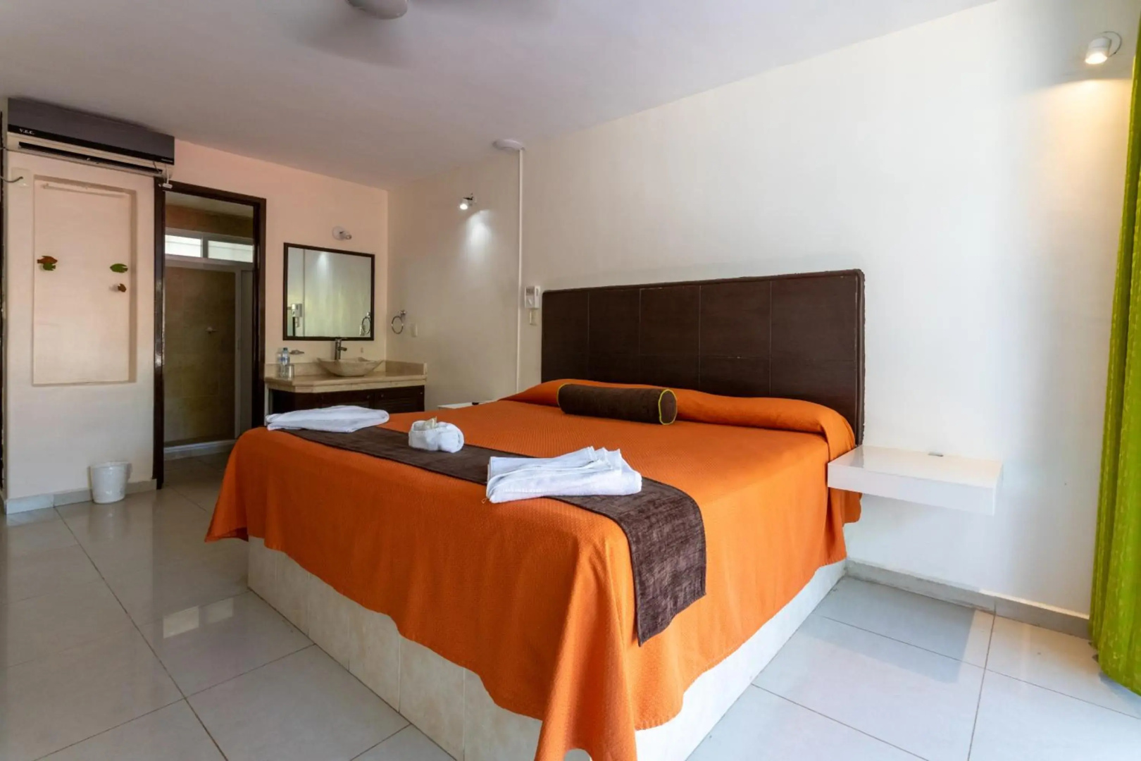 Photo - Kay Hotel