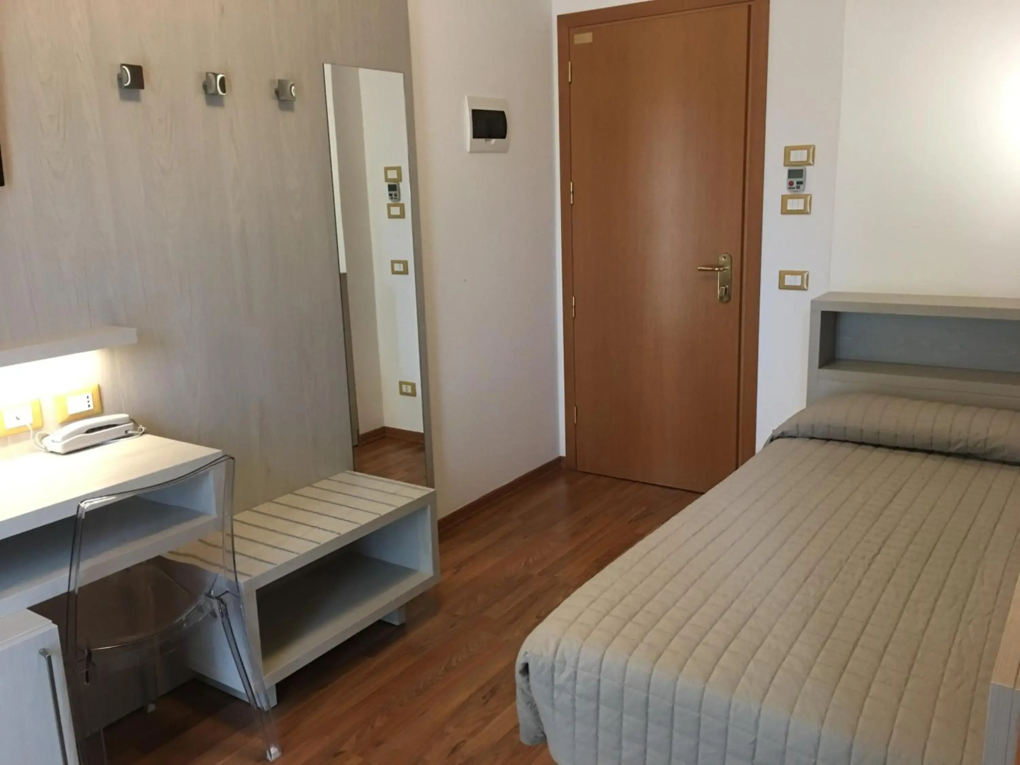 Photo - Hotel Monica