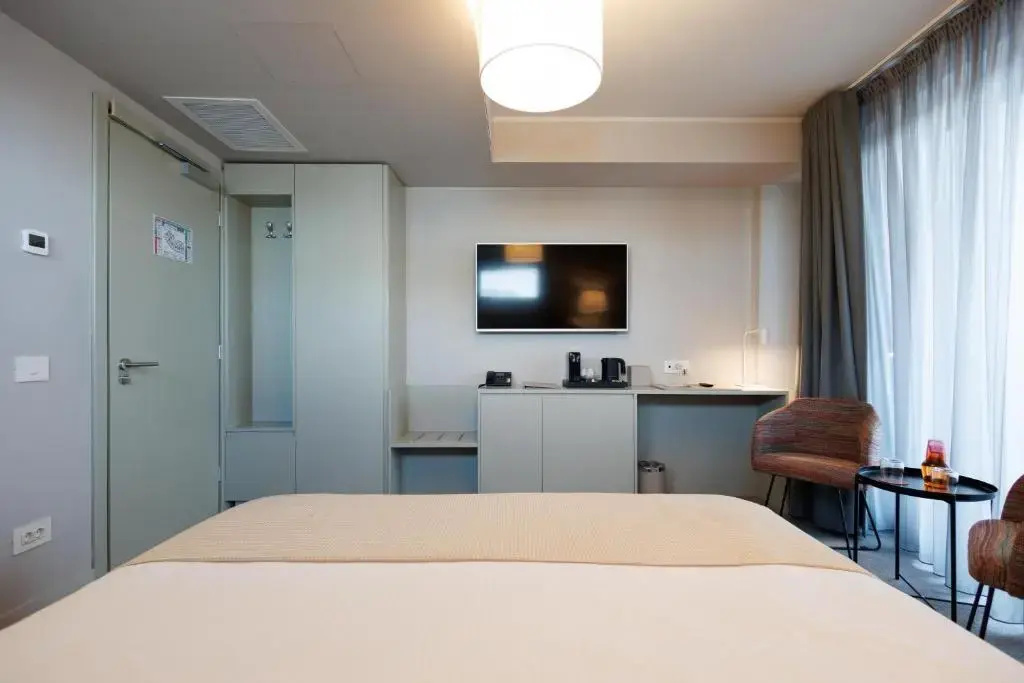 Photo - Millennium Hub & Hotel