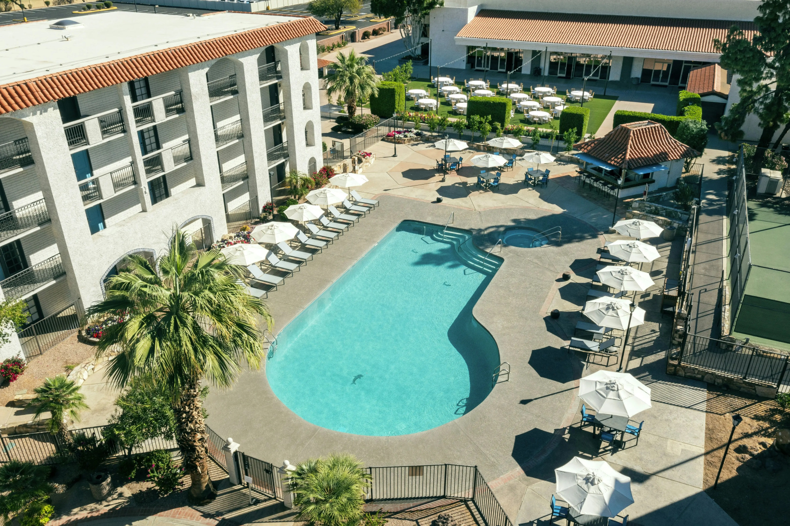 Photo - Embassy Suites by Hilton Scottsdale Resort