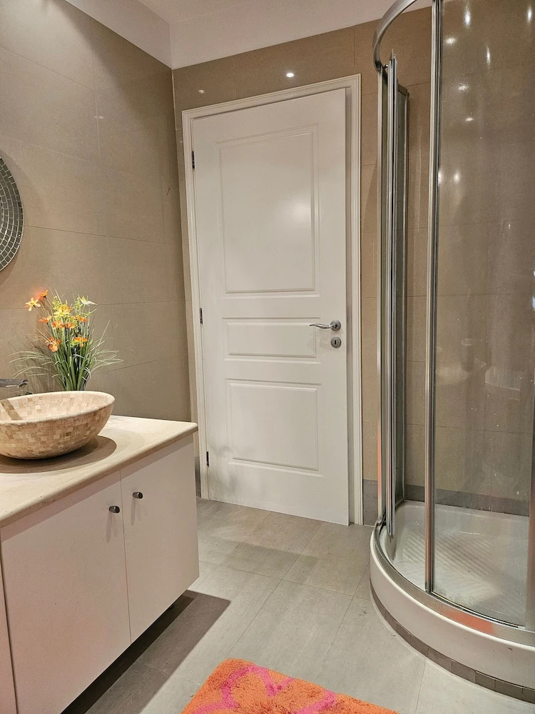 Room-guest Apartment Within a Villa in L