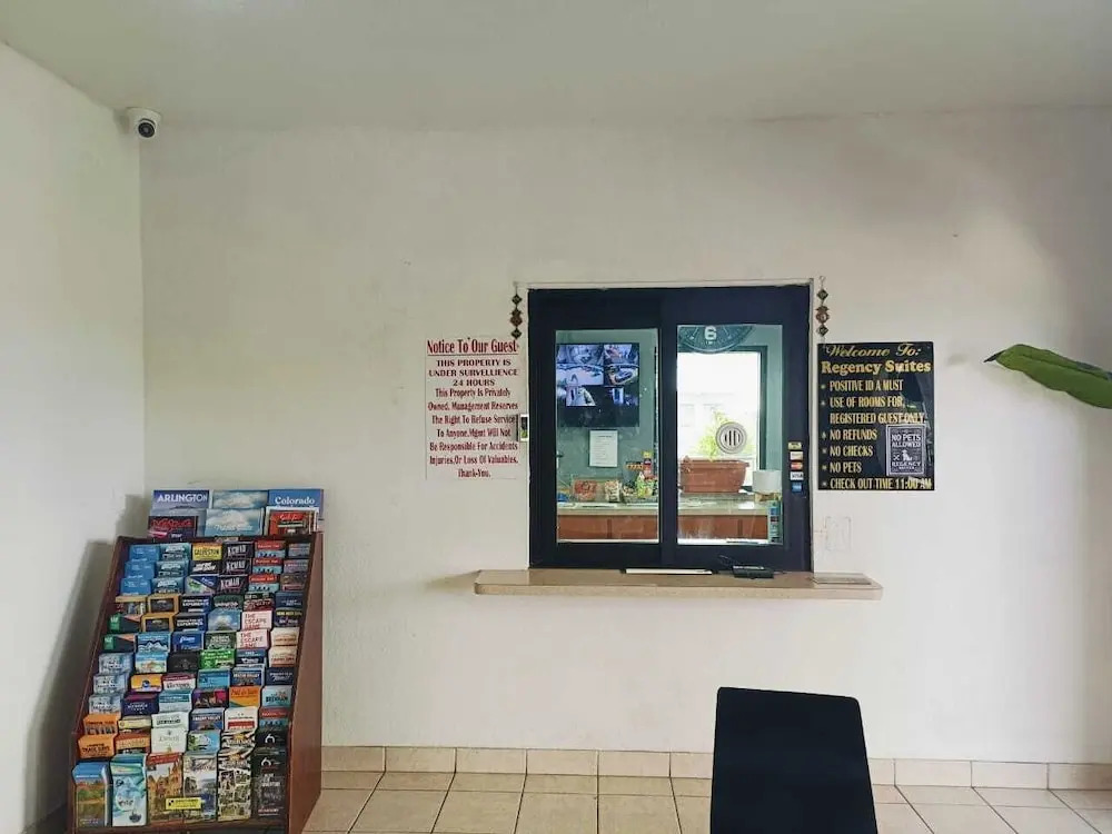 Foto - Hotel O Regency Suites Houston - IAH Beltway 8