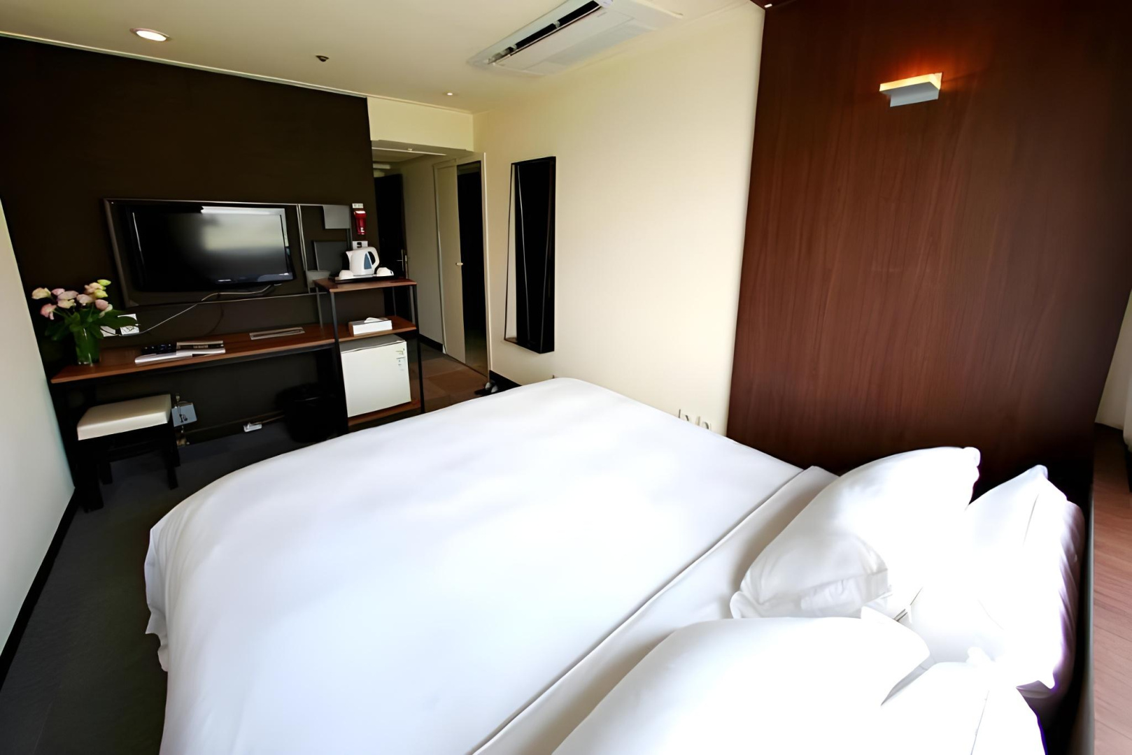 Foto - The Riverside Hotel