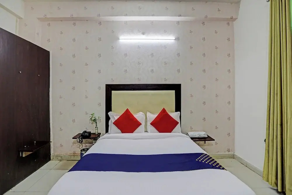 Photo - Shree Hotel
