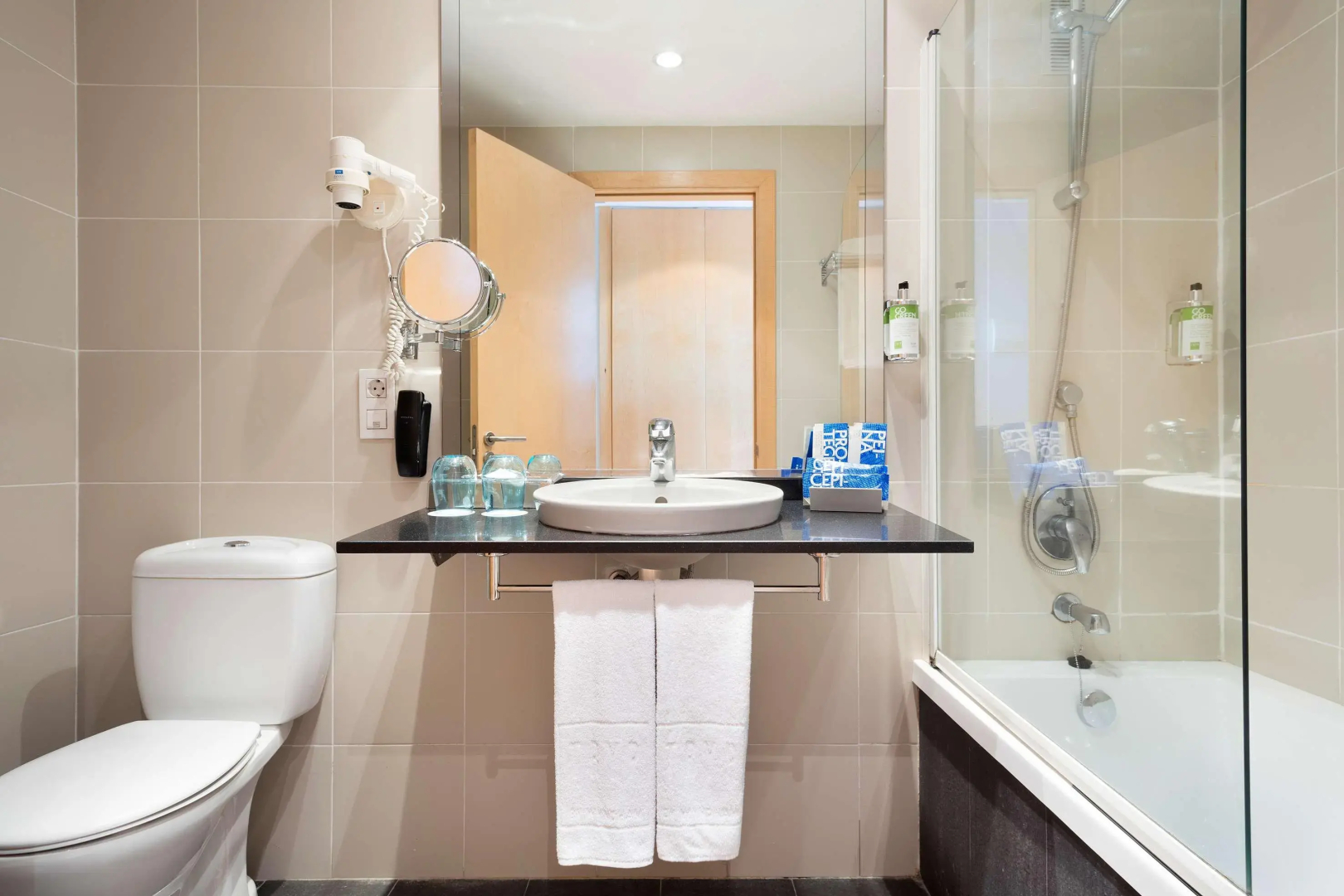 Photo - INNSiDE by Meliá Barcelona Aeropuerto