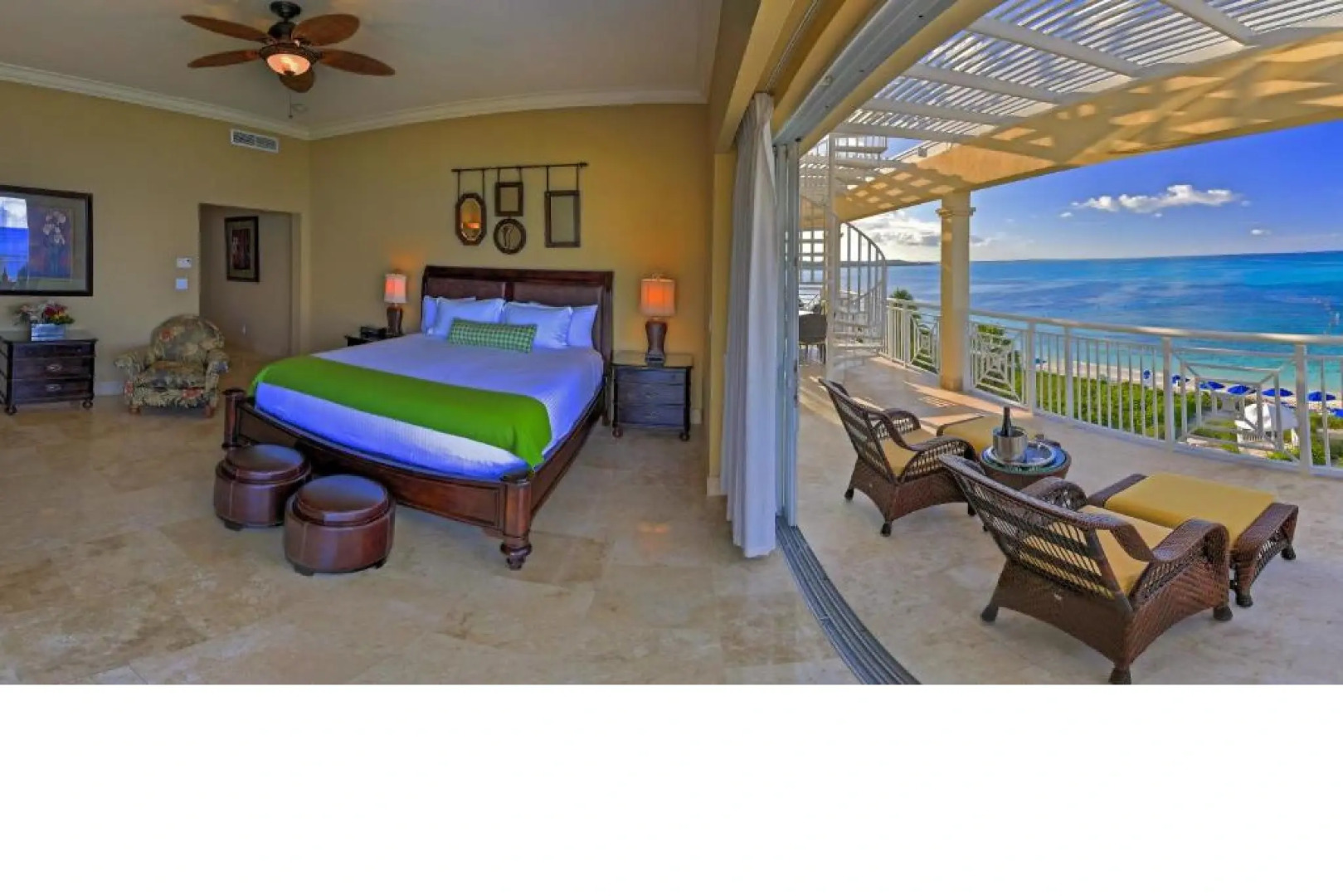 Photo - Windsong on the Reef