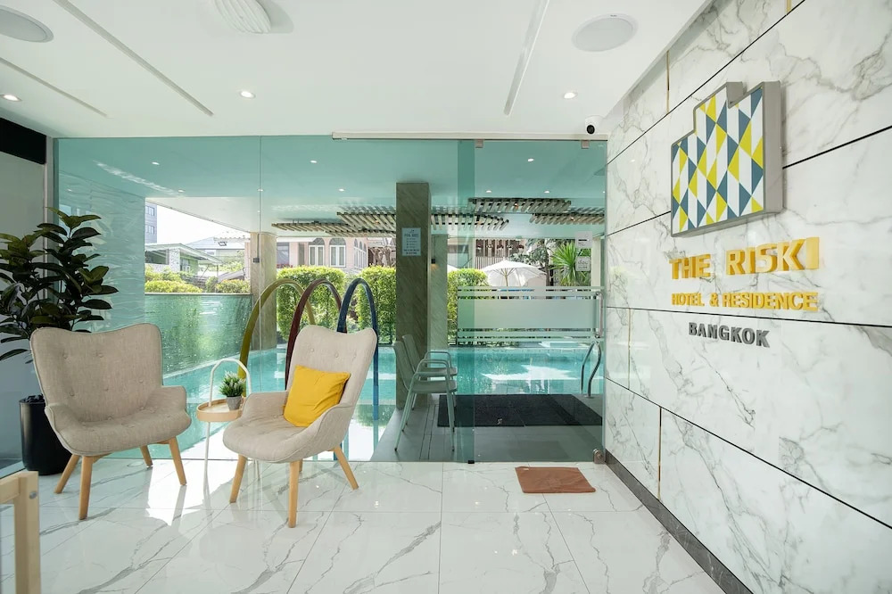 Foto - The Riski Hotel at Bangphlat Station SHA