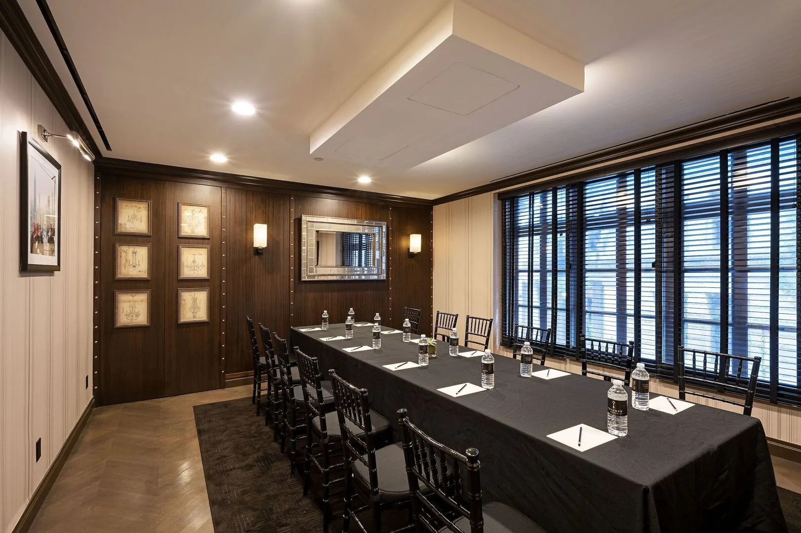 Foto - Iroquois New York Times Square