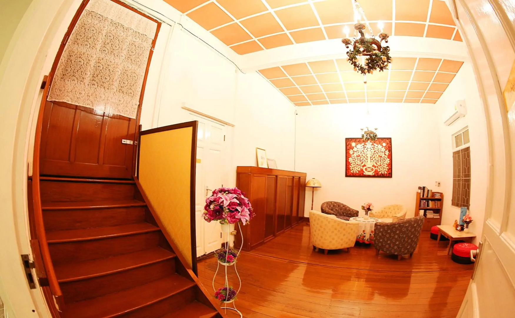 Photo - The Myth - Sud Sathorn